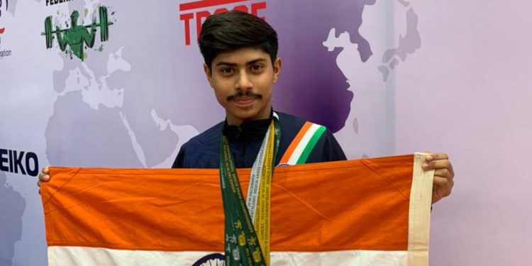 अन्तर्राष्ट्रीय पावर लिफ्टर उदयपुर के गौरव ने जीता एक और गोल्ड मैडल
