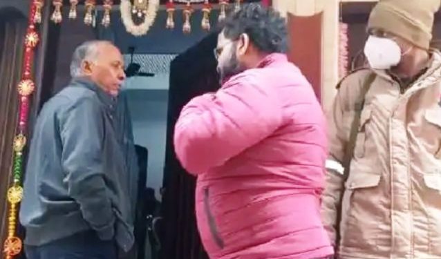 uttar pradesh Income tax raid on perfume trader samajwadi party mlc pumpi jain pushpraj jain in kannauj