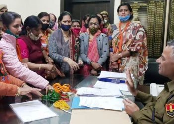 women handed over bangles to udaipur sp over gangrape case