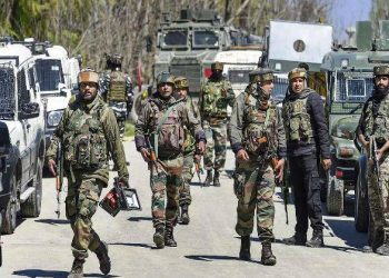 2 terrorists killed in police encounter srinagar