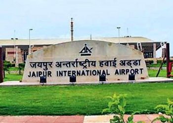 DRI Caught smuggler lady at jaipur airport who brings drugs in her body private part