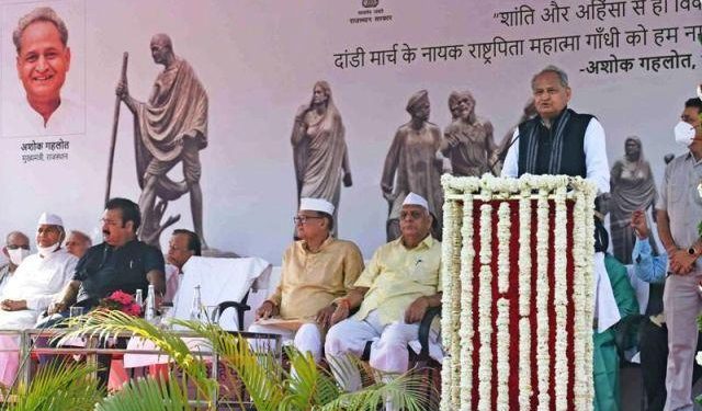 cm-ashok-gehlot-said bjp won up election on name of hindutva