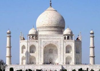 Allahabad HC rejects plea of taj mahal 20 rooms door open