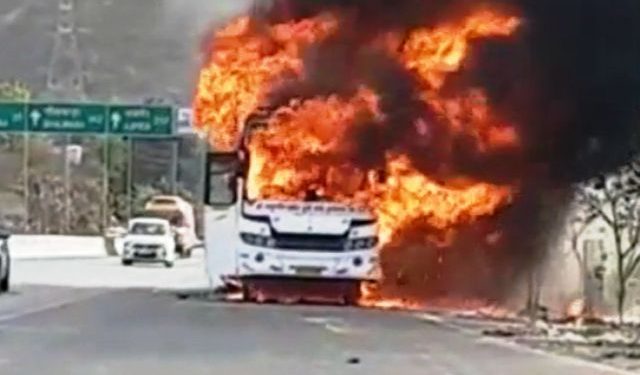 massive fire in sleeper coach bus in udaipur