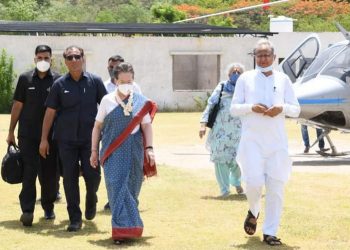 सोनिया गांधी, राहुल, प्रियंका  उदयपुर पहुंचे, चिंतन शिविर बाद कांग्रेस में होगा बड़ा बदलाव