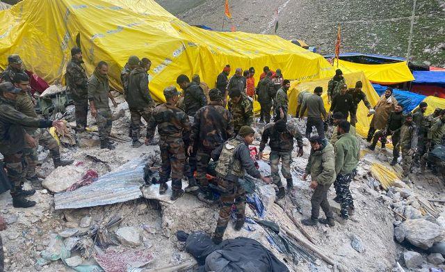 13 killed over 40 injured as cloudburst hits lower Amarnath cave