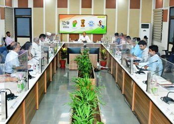 खनन माफिया की पहचान कर बनाएं सूची : सीएम गहलोत