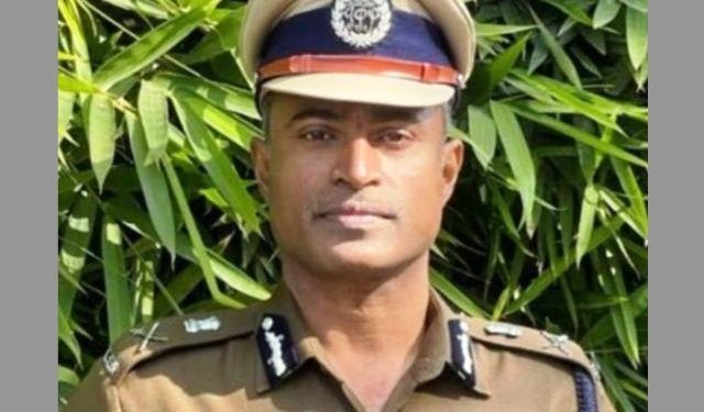 fraud whatsapp message demands money and gift on the name of IPS Dinesh MN