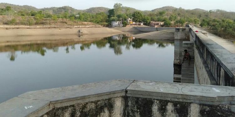 madar chota talab