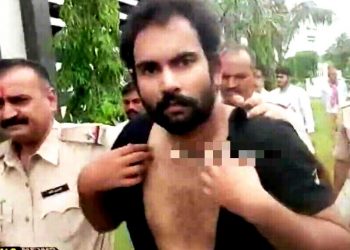 भाजपा जिलाध्यक्ष के बेटे पर चाकू से हमला, आरोपी पुलिस हिरासत में