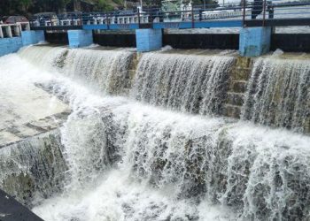 fatehsagar gate opens water overflowing