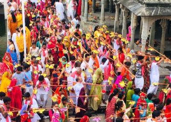कावड़ यात्रा में दिखी शिव भक्ति