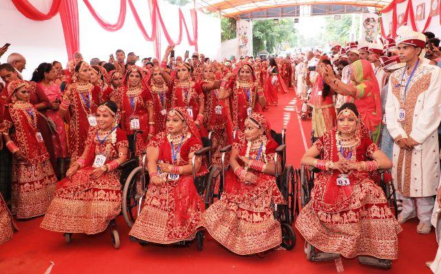 narayan seva sansthan organised divyang nirdhan samuhik vivah samaroh 2022 -1