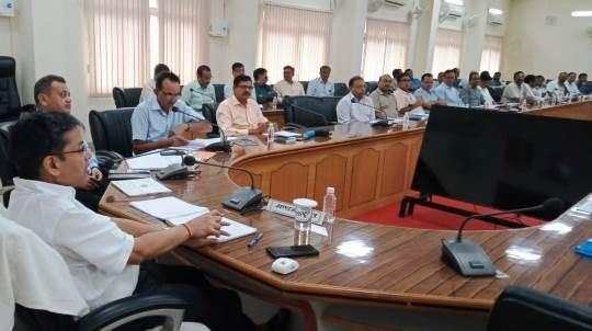 administration meeting on building construction and other development work