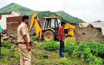 UIT demolishes illegal constructions