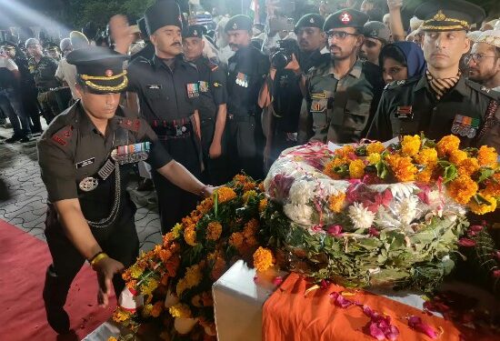 शहीद मेजर मुस्तफा बोहरा को अंतिम विदाई,सैन्य सम्मान से किया सुपुर्दे खाक