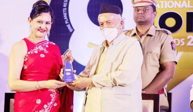 arth skin director dr deepa singh get name lazer queen by maharashtra governor