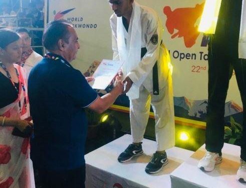 तीसरी माउंट एवरेस्ट अंतर्राष्ट्रीय ताइक्वांडो प्रतियोगिता में पीयूष राजभर ने जीता रजत