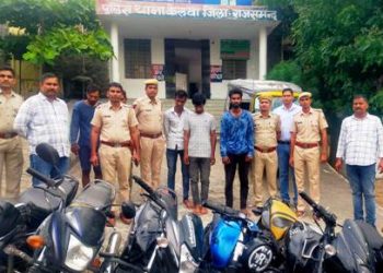 बिजली के ट्रांसफार्मर से ऑयल व वाहन  चोरी करने वाला गिरोह पकड़ा