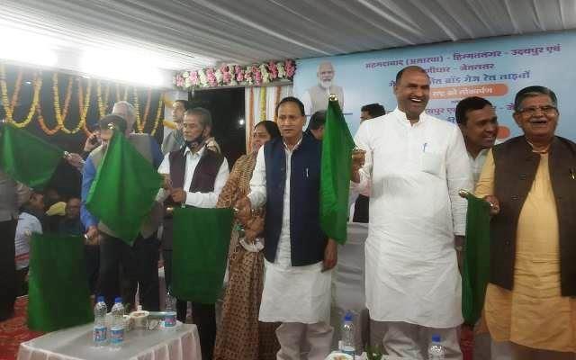 udaipur ahmedabad broad gauge rail service starts from today pm modi inaugurates