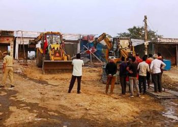 UIT udaipur demolishes 30 illegal shops