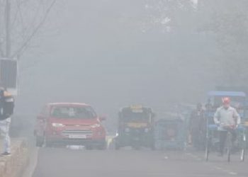 दिल्ली में फिर AQI पहुंचा 400 के पार