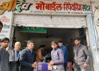 theft in mobile shop bhadgaon udaipur