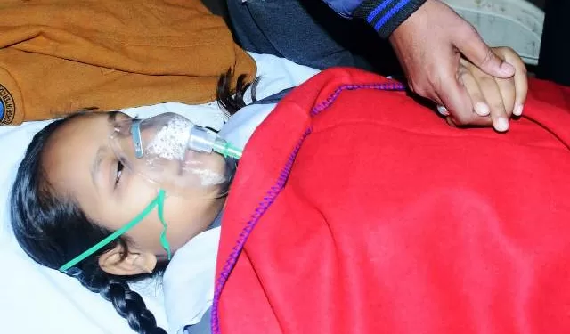 barabanki ke inter college me student ki tabiyat bigdi