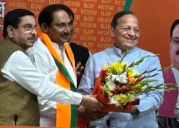 Former Andhra CM Kiran Kumar Reddy joins BJP