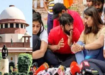 wrestler protest supreme court issued notice to delhi police on vinesh phogat sakshi malik plea