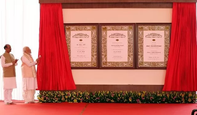 PM Narendra modi inaugurates new parliament building