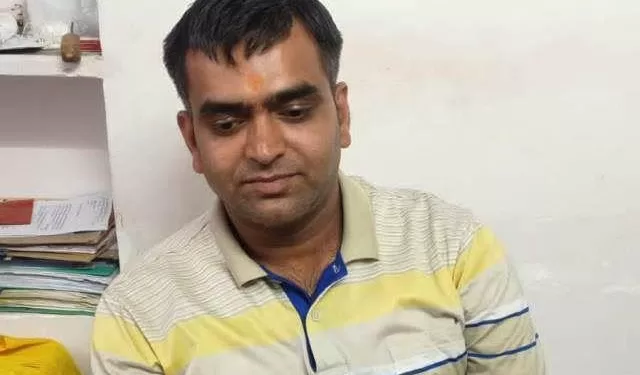 udaipur ACB Arrests avvnl jen for taking bribe in udaipur