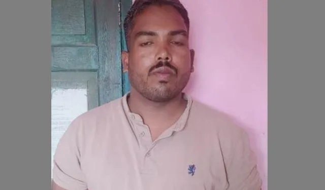 udaipur-acb-arrests-patwari-for-taking-20000rs-bribe-in-sarada-tehsil-udaipur