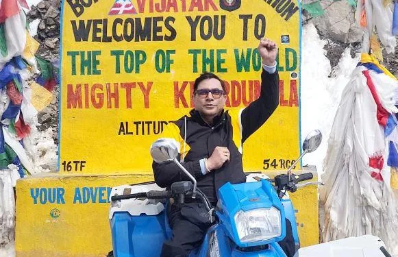 Dr. Arvinder Singh world record on Khardungla pass