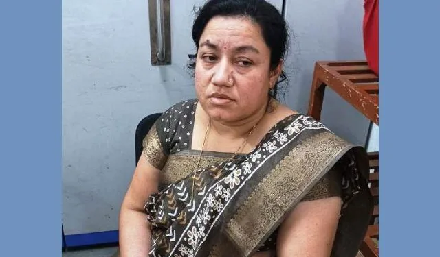 acb arrest Assistant commissioner of commercial tax department for taking 6 lakh rupees bribe in jaipur