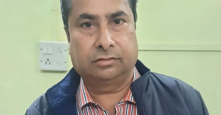समग्र शिक्षा का कनिष्ठ अभियंता 1.30 लाख रुपये रिश्वत लेते गिरफ्तार