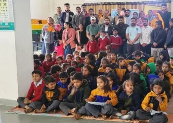 Sweater vitran rajasthan samaj seva sansthan munvas school udaipur