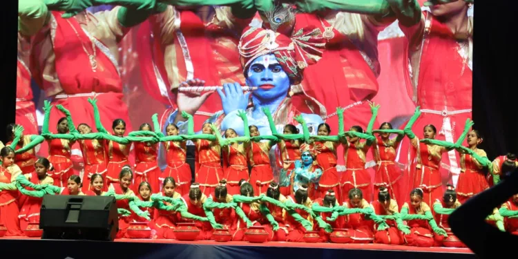 नारायण चिल्ड्रन एकेडमी के बच्चों ने डांस-ड्रामा की प्रस्तुतियों से बटोरी तालियां