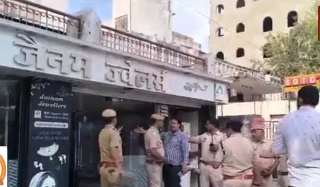 udaipur gold loot at jainam jewellers owner killed police caught one accused