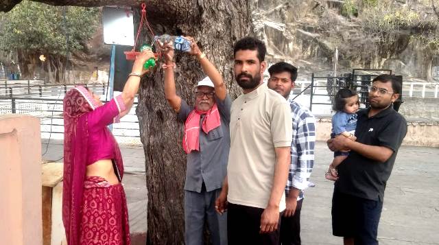 rajasthan samaj seva sansthan parinda vitran abhiyan fatehsagar udaipur