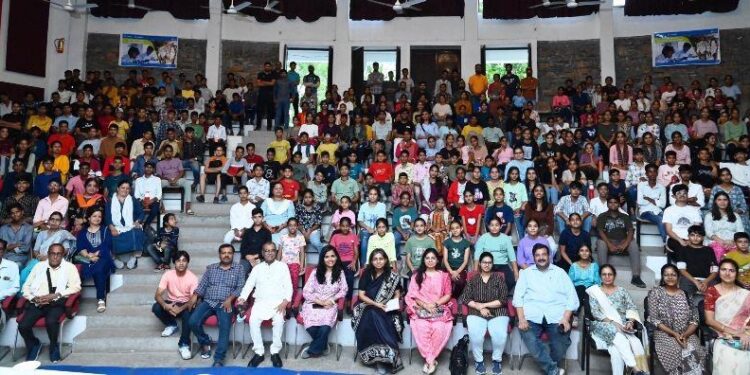 hindustan zinc shiksha sambal program 1400 students took part in summer camp