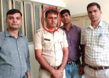 udaipur acb arrest police constable savina thana for taking bribe