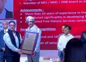 dr mukesh barjatya awarded by guru dronacharya award by avatar india