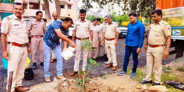 rajasthan samaj seva sansthan plantation campaign at goverdhan vilas police station udaipur