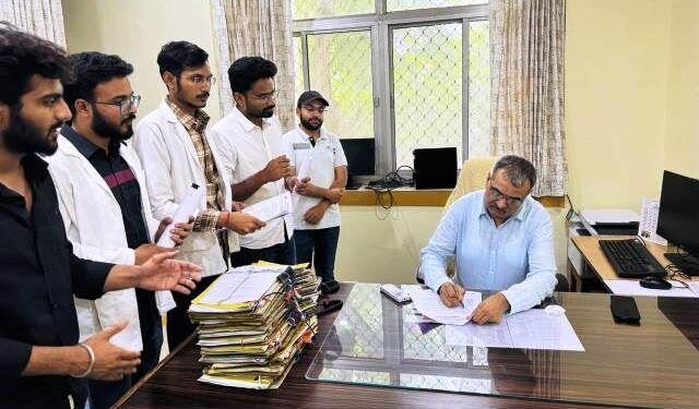 AIIMS udaipur student union or doctors protest minister order for gbh american medical college and hospital
