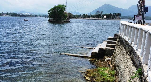 Fatehsagar Water inflow started from madar nahar
