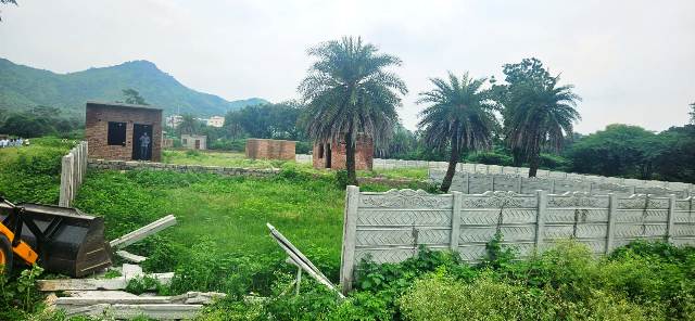 UDA removed illegal encroachments in Bhuwana Udaipur