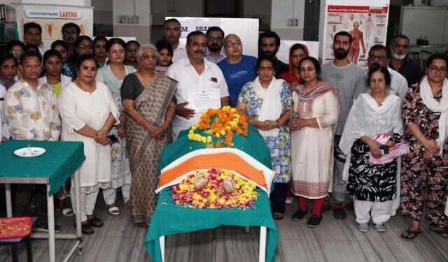 body donation in udaipur son donated his mother body to geetanjali medical college and hospital