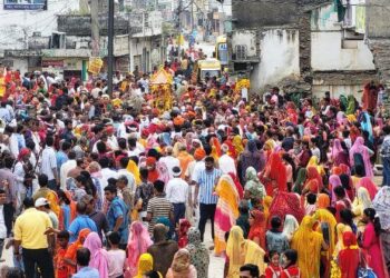 gavri shobhayatra in badgaon udaipur gavri folk dance
