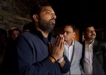 mewar royal family dispute lakshyaraj singh mewar targets bjp in this matter and said where is law in udaipur